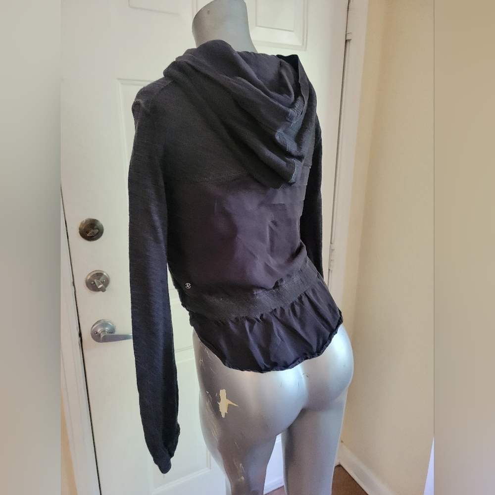 Lululemon Dark Gray Crop Hoodie Full Zip 4